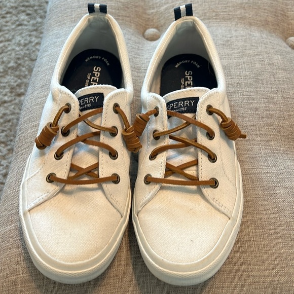 Sperry boat shoes - Picture 1 of 2